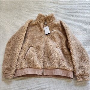 NWT Nike SWOOSH PLUSH Sherpa JACKET size L